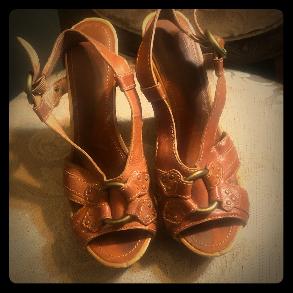 Platform wedges
